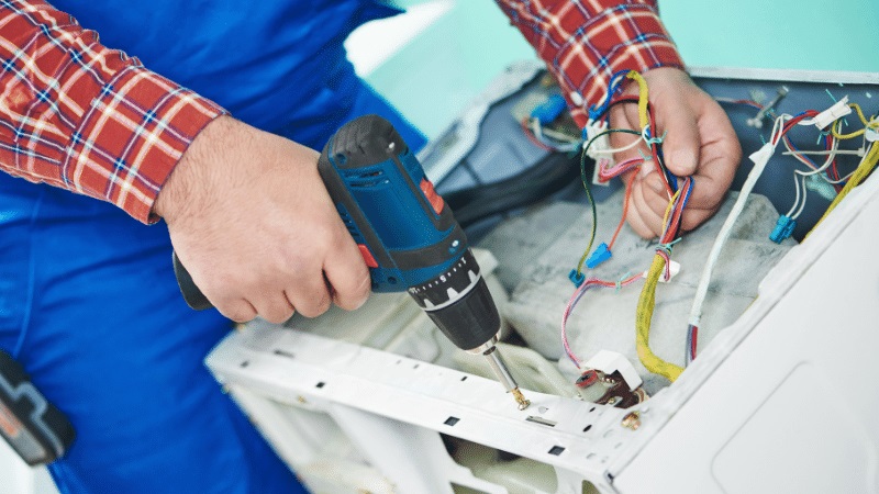 Tuzla Mitsubishi Mitsubishi çamaşır makinesi kart tamiri – Su almama arızası orijinal parça ile giderildi. - Teknik servis örneği